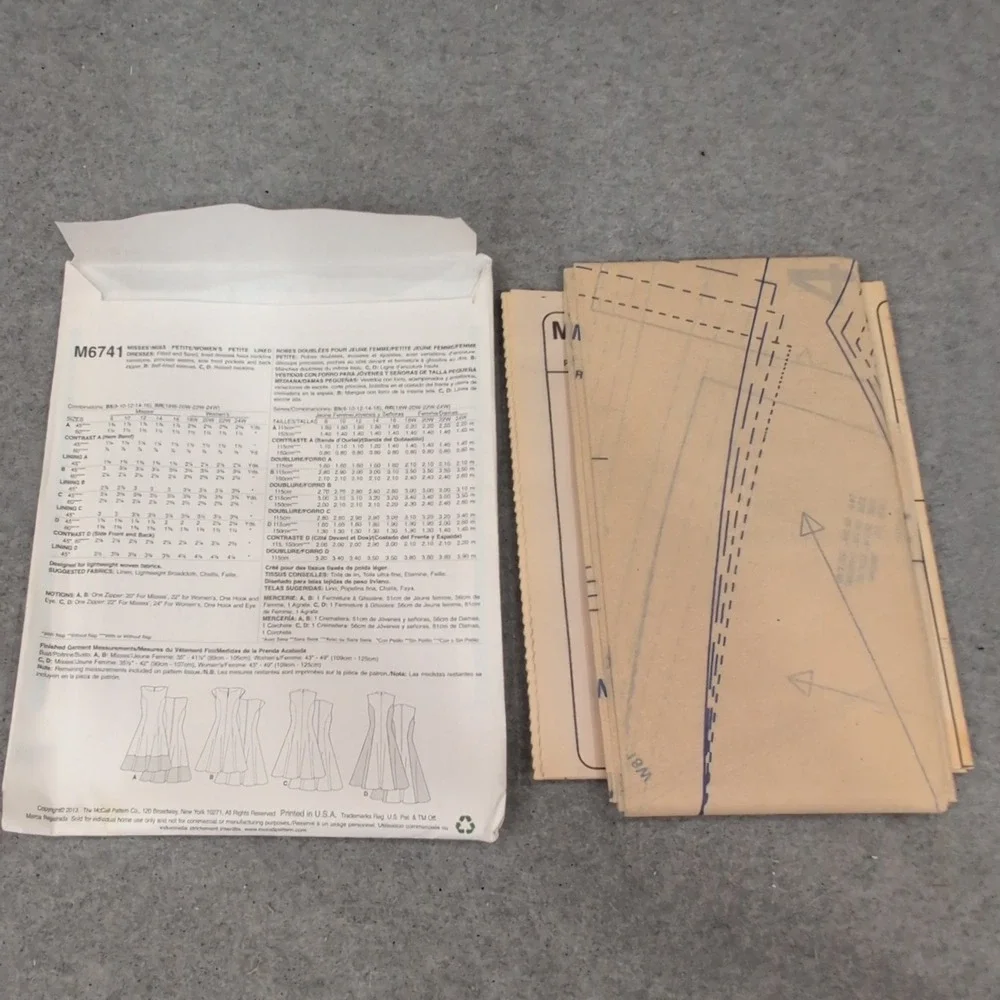 McCall's M6741 Sewing Pattern Misses Plus Petite Lined Dress Size 18W-24W VG+ - Picture 2 of 2